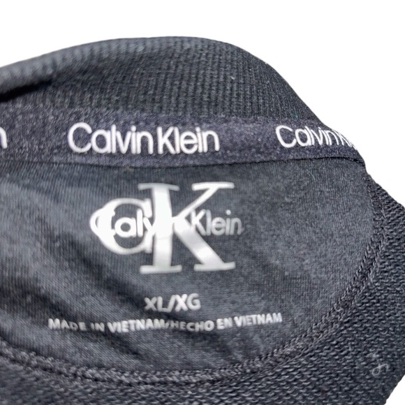 Calvin Klein Women's Size XL Crewneck Sweater Cropped Fit Logo Print Sporty - Picture 6 of 6